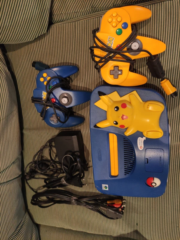 Consola Nintendo 64  Pikachu (UK) - RetroGamingMarket